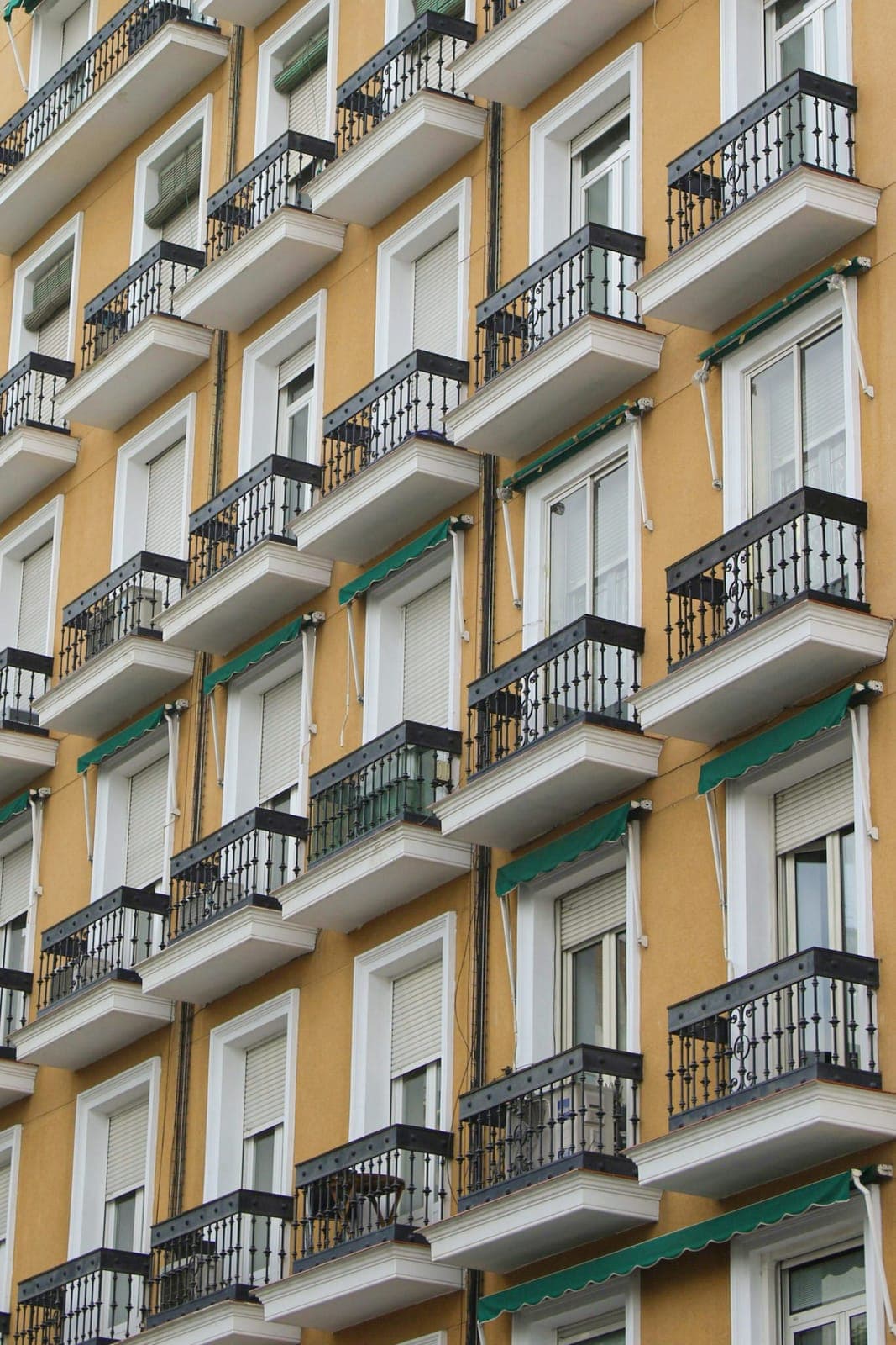 Fachada de un edificio de viviendas