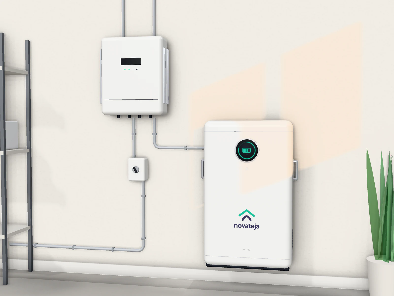 Bateria de liti Novateja per a casa, muntada a la paret al costat de l'inversor solar